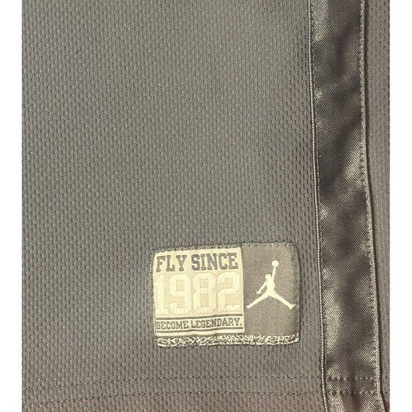 Air Jordan 23 Basketball Jersey Boys Size Large Gray White Black - Picture 3 of 6